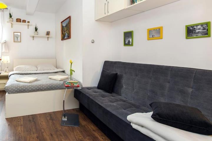 Cosy Studio Apartment Краков Экстерьер фото